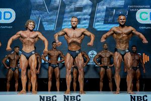 CLASSIC PHYSIQUE НОВИЧКИ